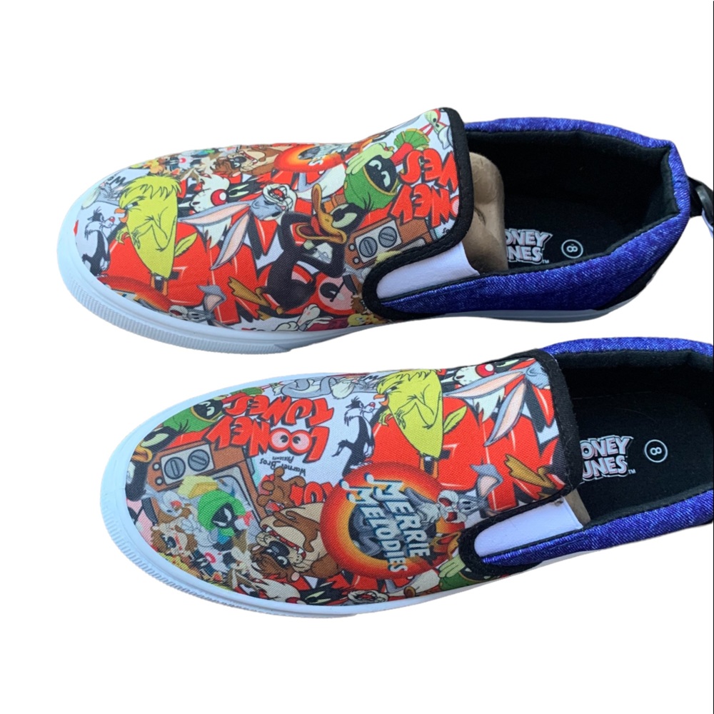 WARNER BROTHERS/LOONEY TUNES SIZE 8 SLIP ON SHOES Men NWT multicolor